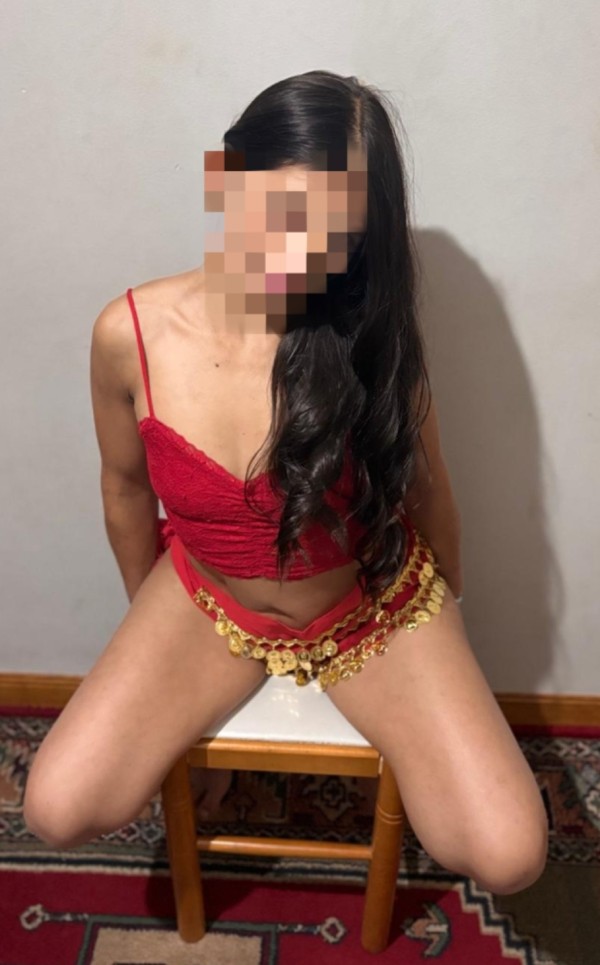 FIESTERA, DIVERTIDA Y SIEMPRE LISTA PARA SORPRENDE