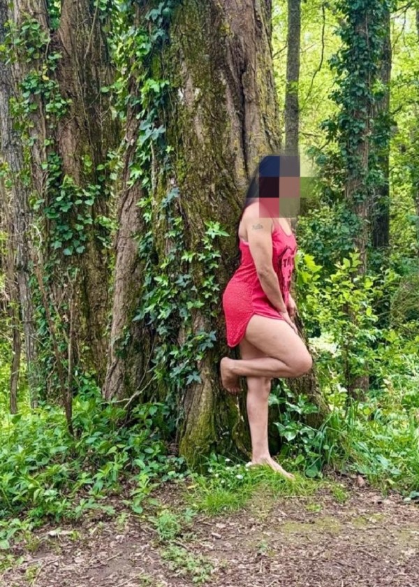 FIESTERA, DIVERTIDA Y SIEMPRE LISTA PARA SORPRENDE