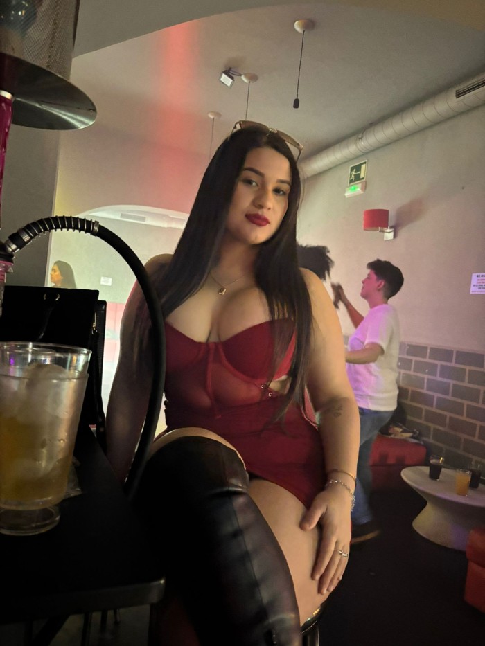 CON UNOS MOVIMIENTOS SENSUALES 691734645