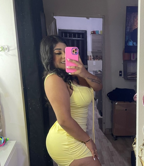 COMPLACIENTE COLOMBIANA RECIÉN LLEGADA A ESPAÑA, 615097425