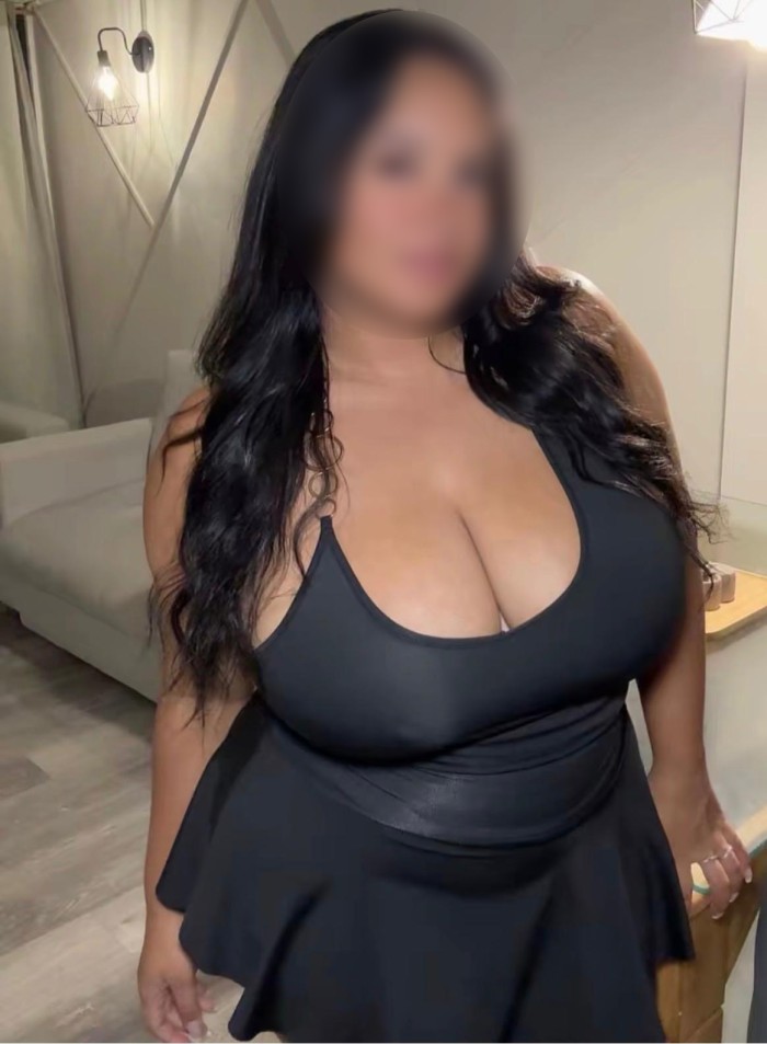 SUPER NOVEDAD EN GIRONA! CAMILA FIESTERA MORBOSA GRIEGO FRANCES EN GIRONA