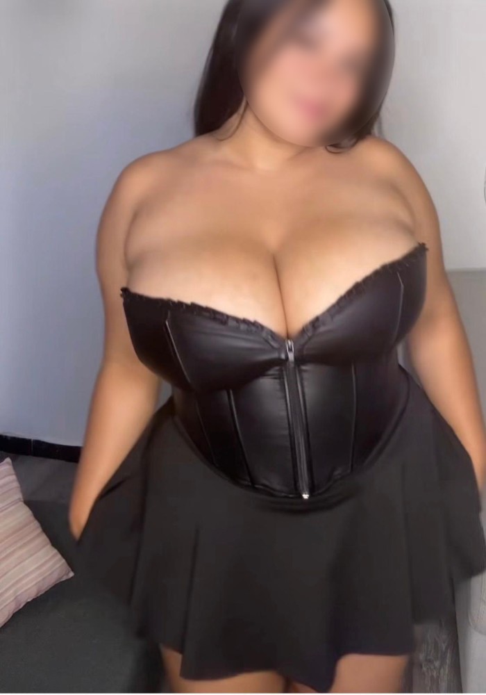 SUPER NOVEDAD EN GIRONA! CAMILA FIESTERA MORBOSA GRIEGO FRANCES EN GIRONA