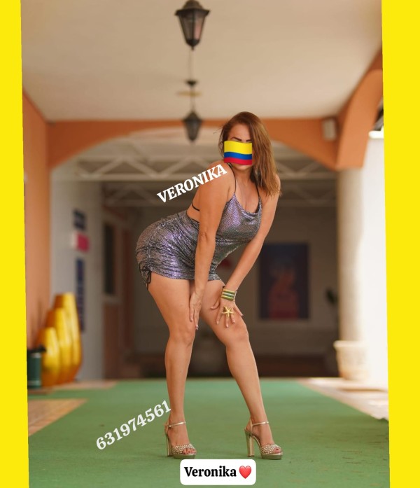 RUBIA CALIENTE ADICTA AL SEXO FUERTE,VEN DAME X EL Q….