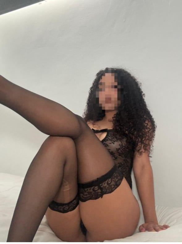 EN SANTIAGO DE COMPOSTELA  MORENEZA SEXO RICO SIN LIMITES