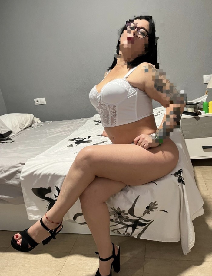 Colombiana fiestera en Alcantarilla