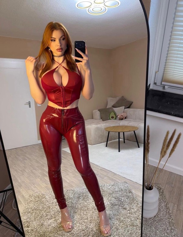 LUCIA TU MEJOR OPCION LLAMAME