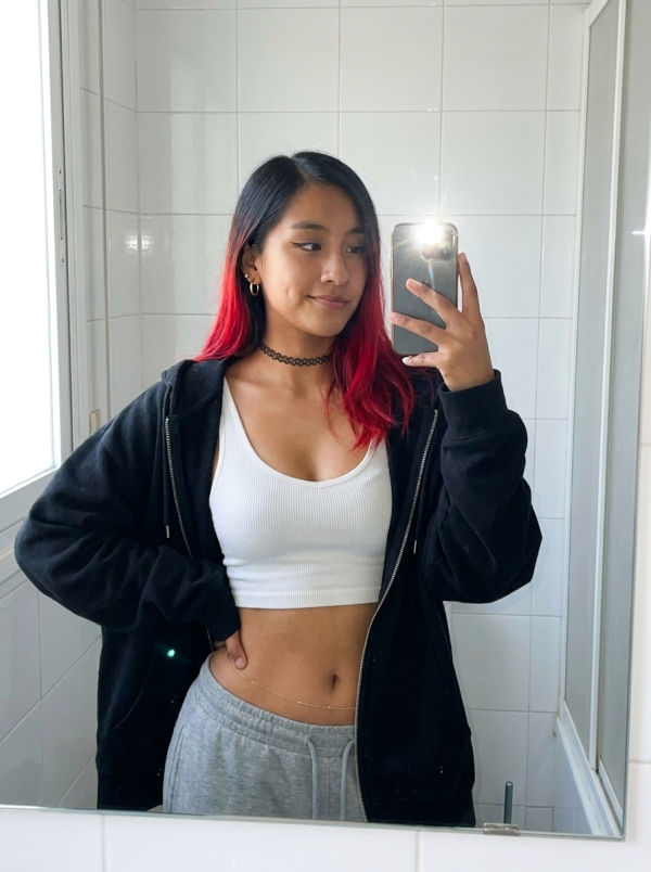 Rebeca, colombianita de 18 con mucha energía