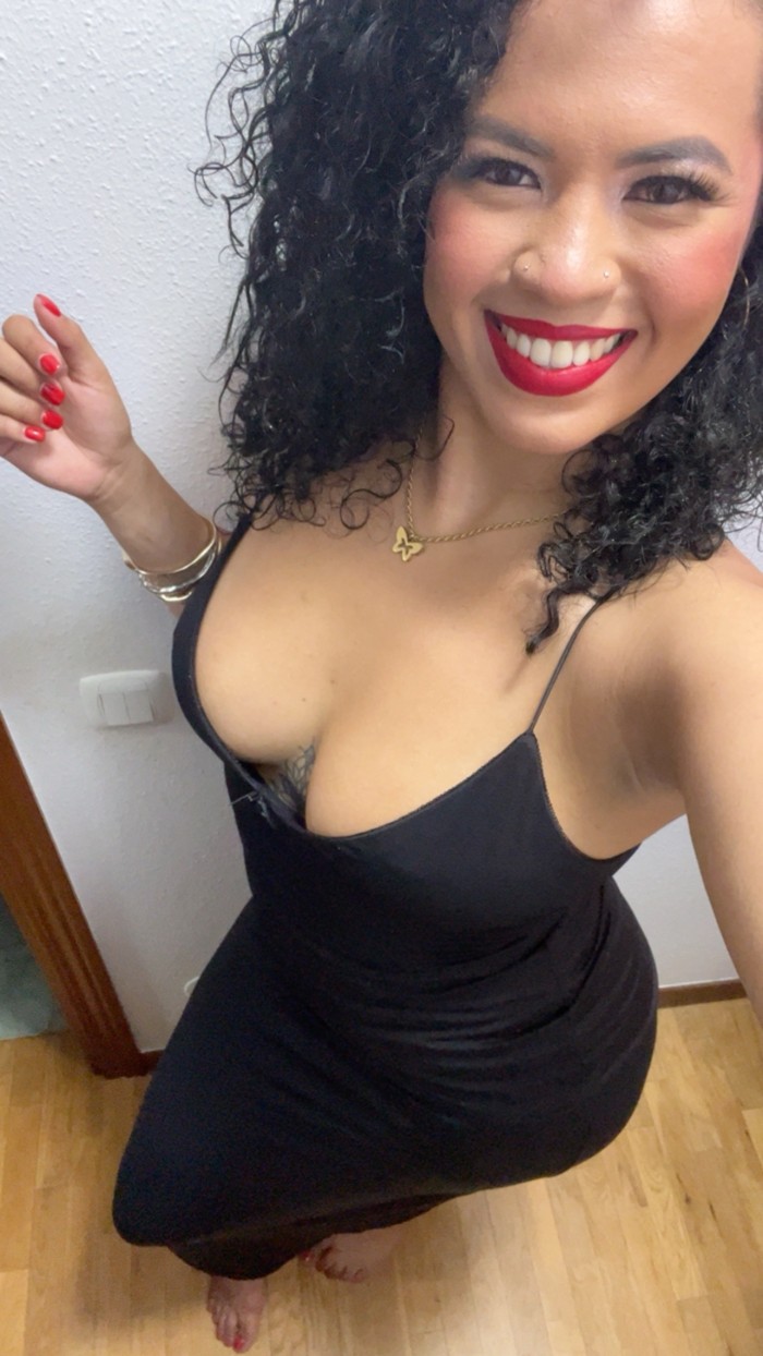 LAURA BRASILEÑA RECIÉN LLEGADA