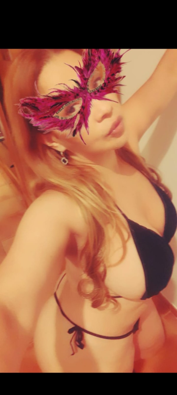 NOVEDAD SOFIA ! MADURITA MORBOSA FIESTERA COMPLACIENTE SALIDAS