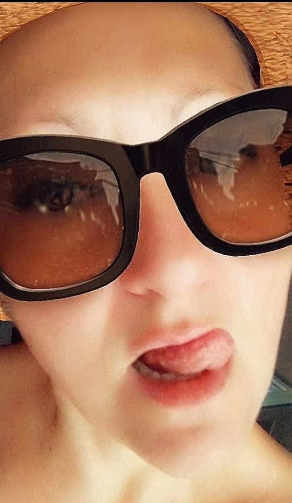 Videollamada, sexting, novia virtual, AMA, fotos.