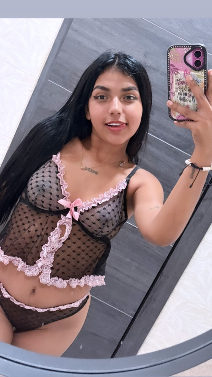 ZOE belleza y dulzura colombiana!