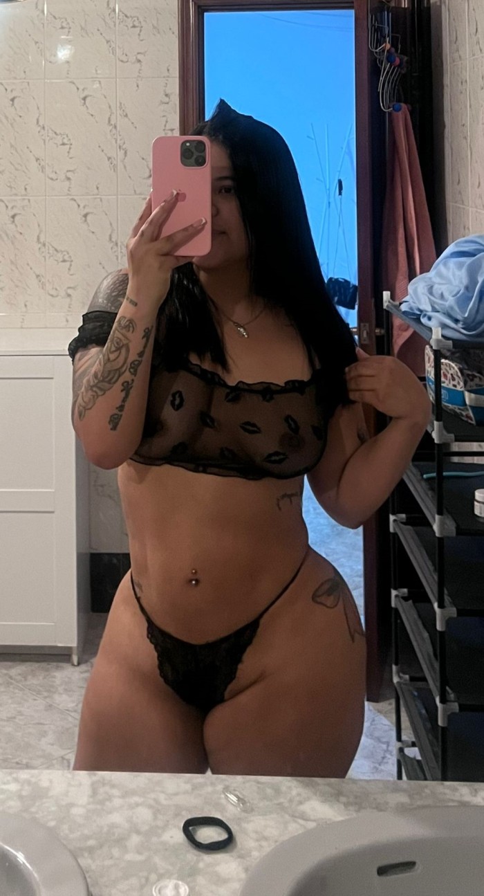 MIA ARDIENTE LATINA