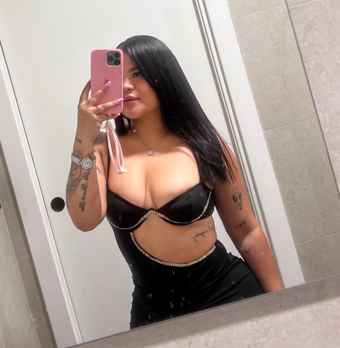 MIA ARDIENTE LATINA