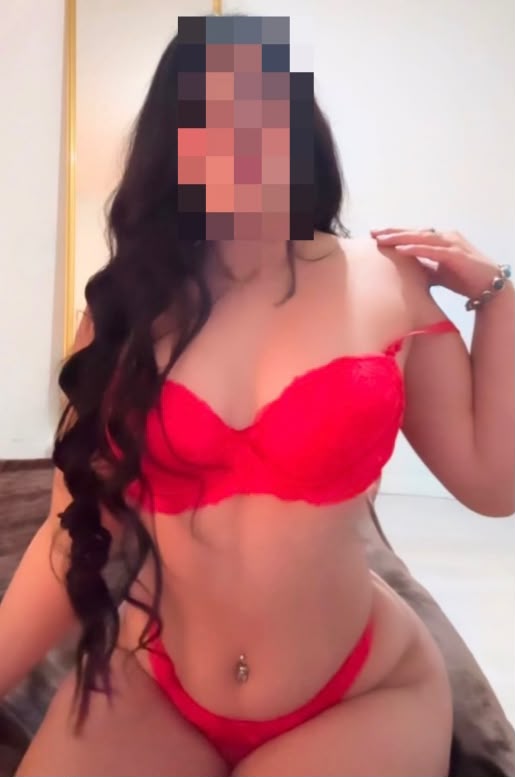 SEXY PERVERSA CHIQUILLA CACHONDA DE CURVAS UNICAS PARA TU PALADAR NOVEDAD