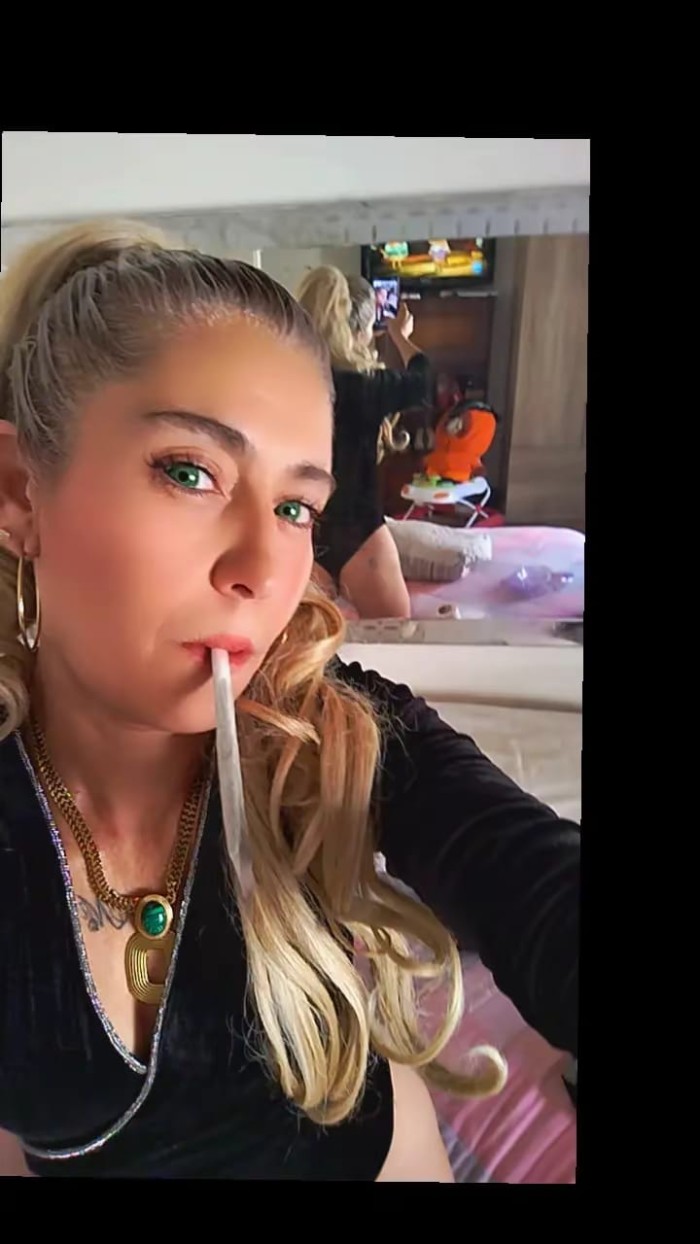Muy cachonda implicada tu chica ideal muy Hot