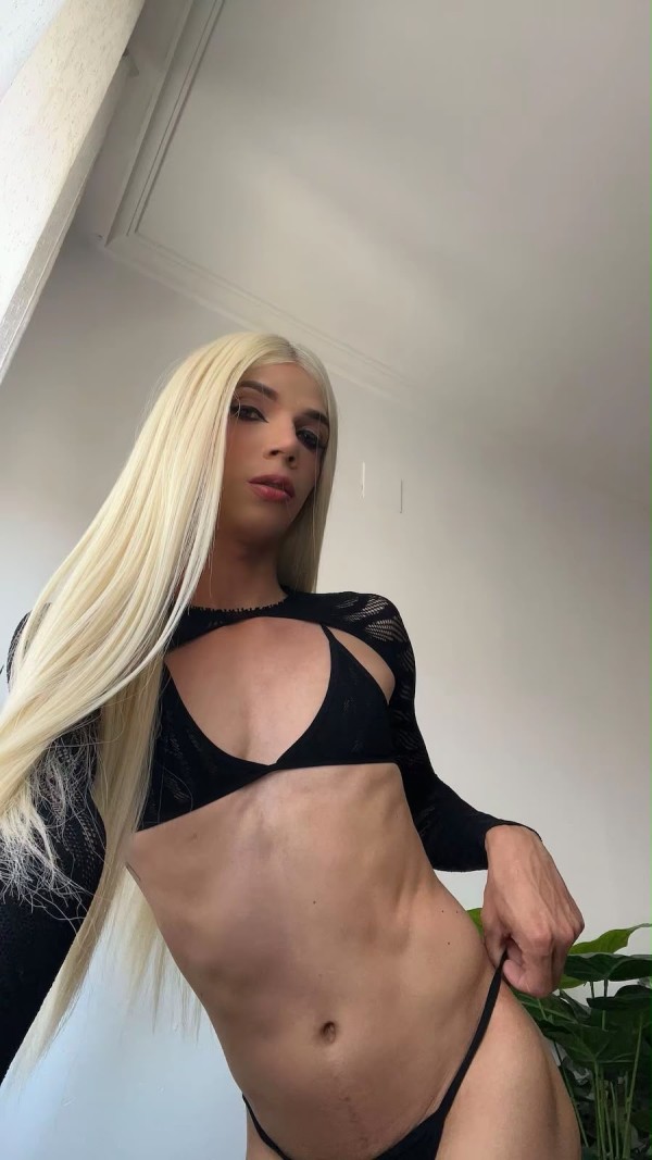 AIUNI TRANS NOVEDAD FIESTERA,PISO PRIVADO/SALIDAS
