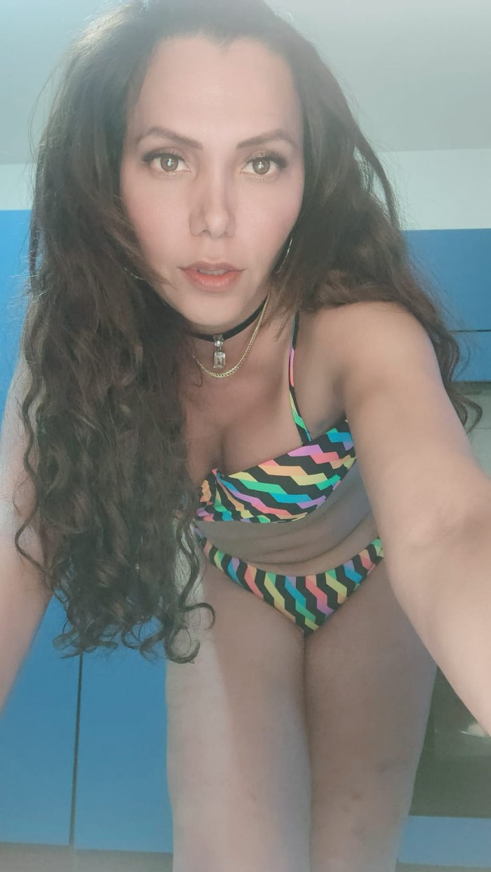 EN MARBELLA SENSUAL TRANS VERSATIL FIESTERA