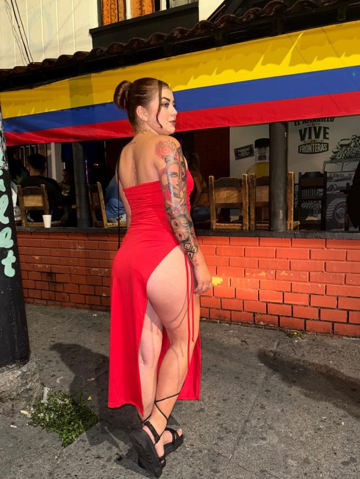 QUIERO FOLLAR AL TOPE CONTIGO AMOR
