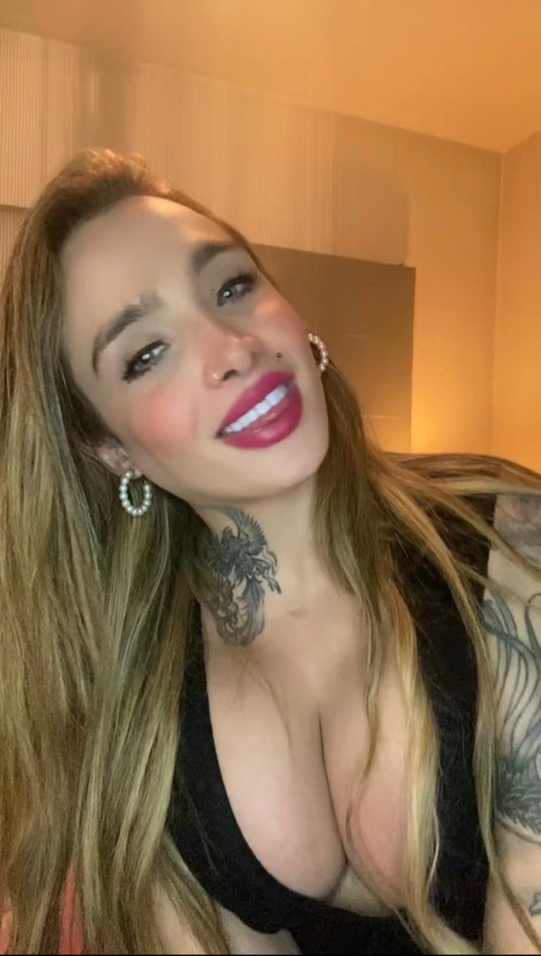 El Rostro más bonito DE LA ISLA! LATINA DE ESCANDALO
