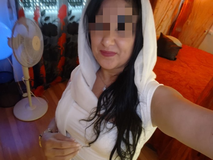 FATIMA UMA CHICA CARIÑASA…