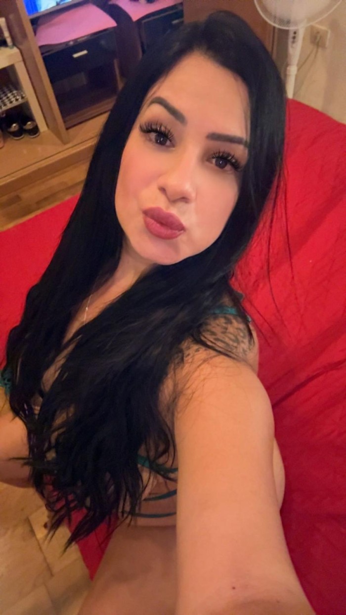 CAÑERA Y TRAVIESA LATINA EN SANTA CRUZ DE TENERIFE