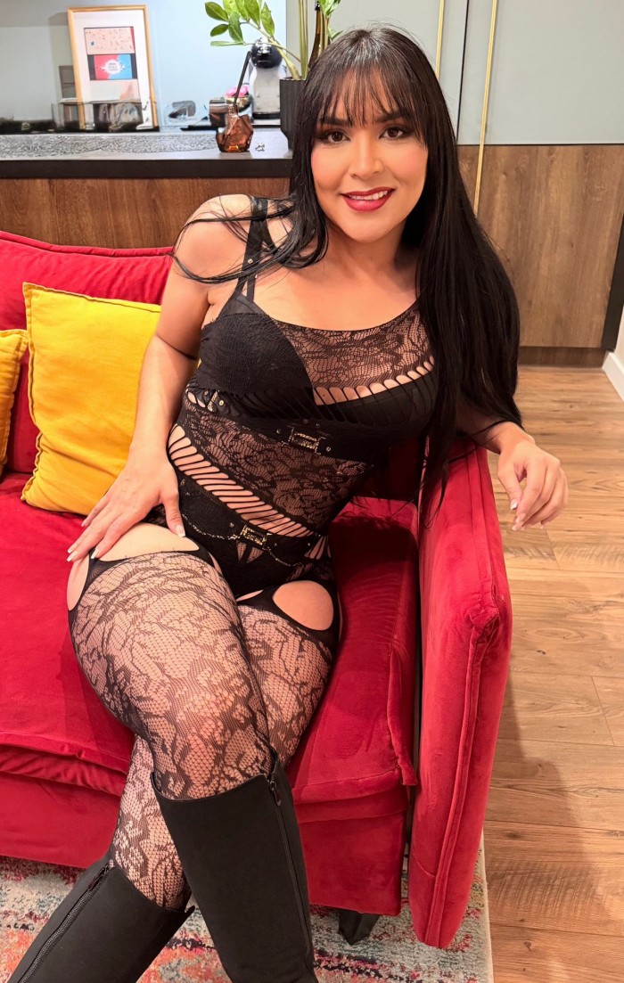 MORENITA ADICTA AL SEXO EN GANDIA PLAYA