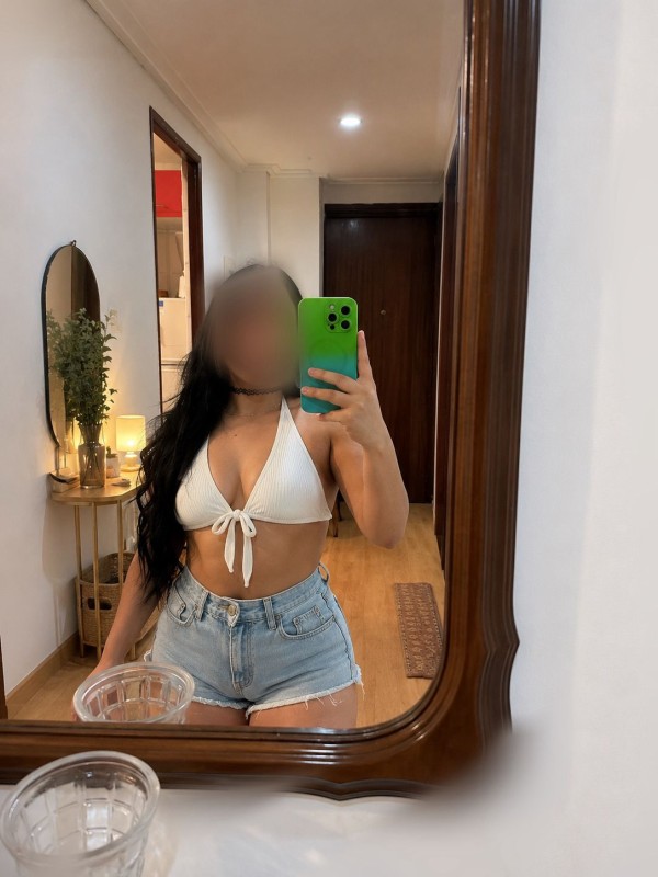 COLOMBIANA FIESTERA Y CON GANAS DE PECAR