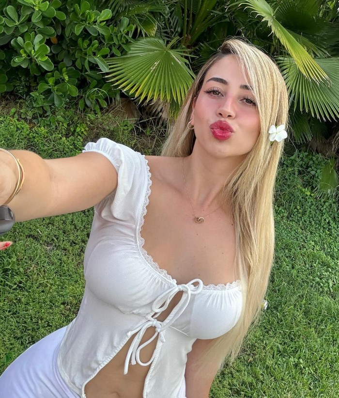 Catalina INDEPENDIENTE rubia explosiva a domicilio