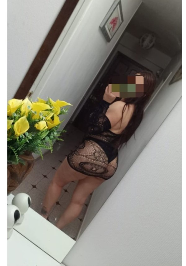 SEXY SUPER FIESTERA Y CACHONDA