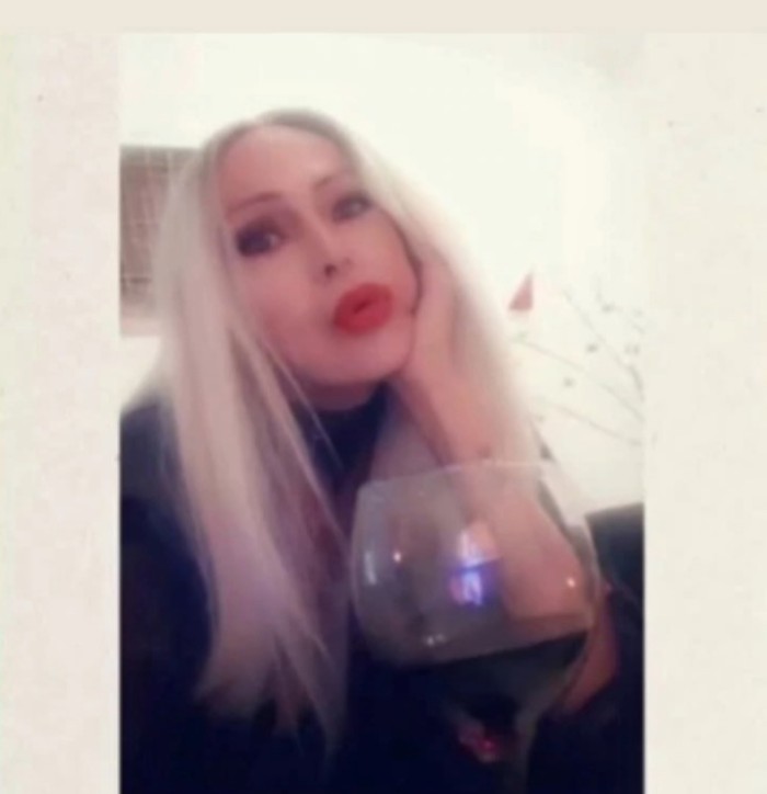 Trans la rubia hermosa en peñiscola