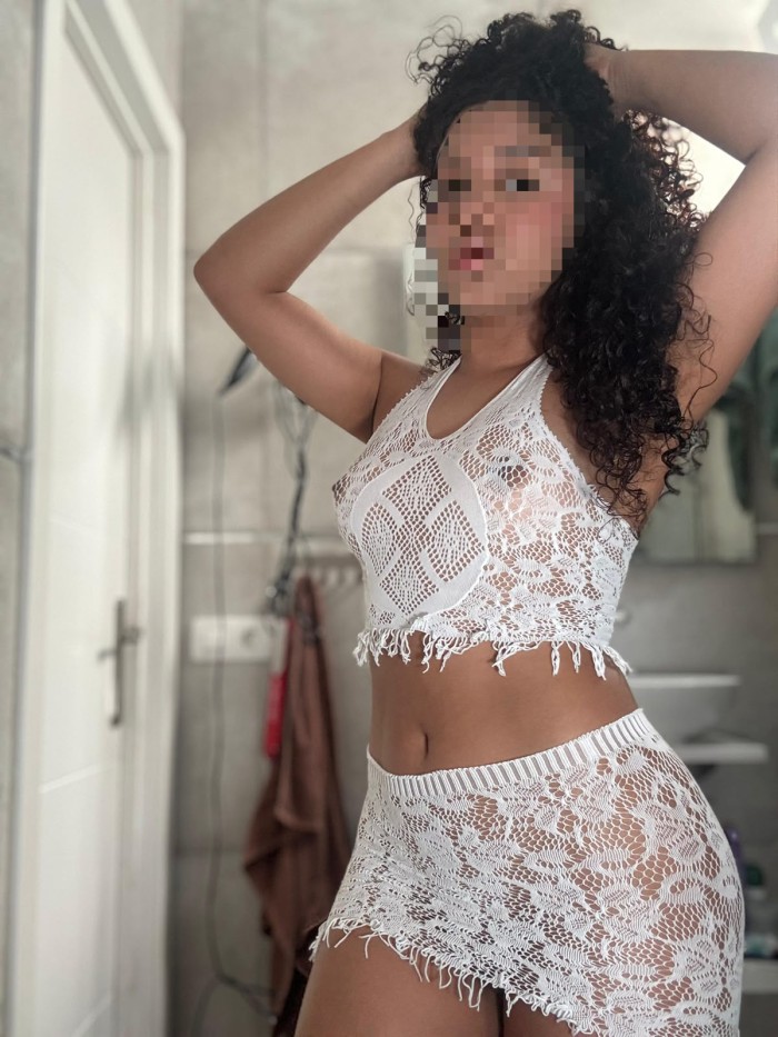 CACHONDA LATINA QUE QUIERE CONOCERTE, 612255352