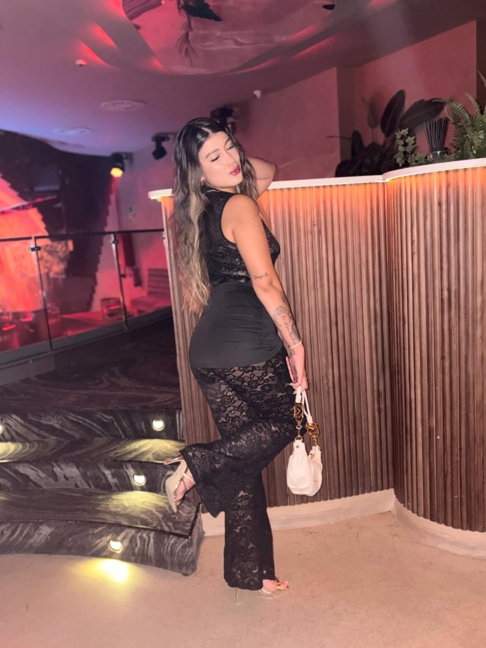 SENSUAL ARDIENTE COMPLACIENTE BUENA   AMANTE
