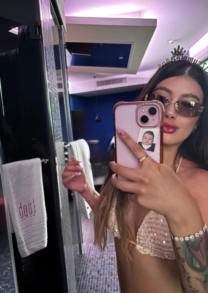 SENSUAL ARDIENTE COMPLACIENTE BUENA   AMANTE