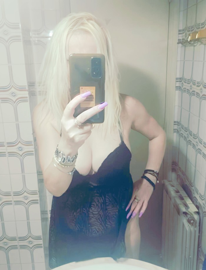 Claudia milf española en igualada