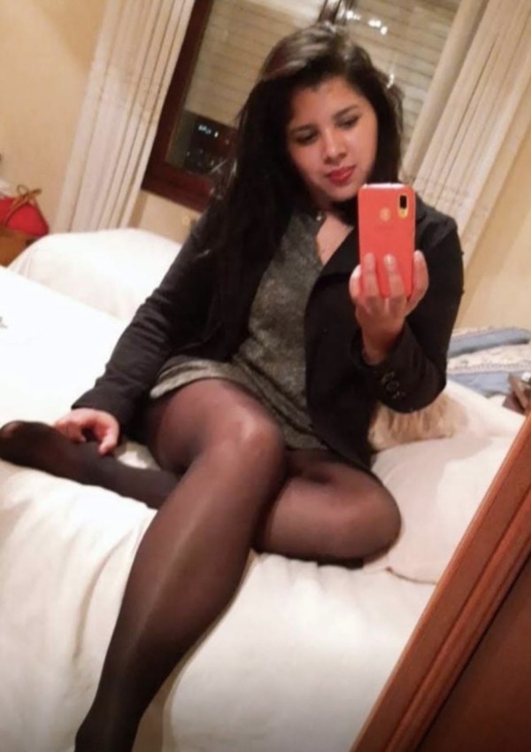 Voluptuosa curvy exuberante cachonda multiorgasmic Coruña centro