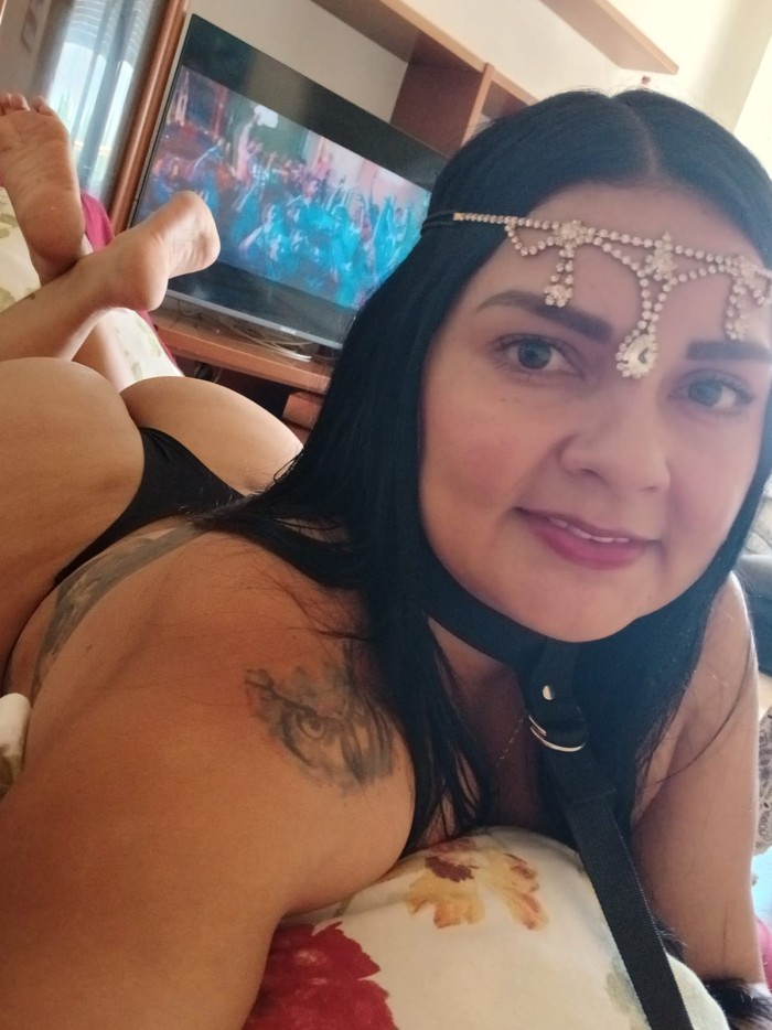 Colombiana cachonda 24 horas!!!