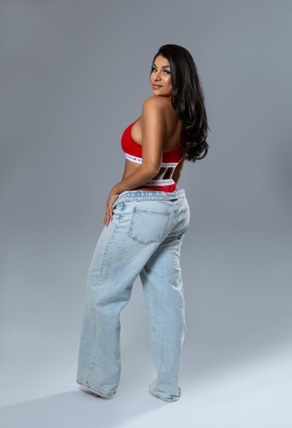 Hola cariño hermoso soy una bella latina