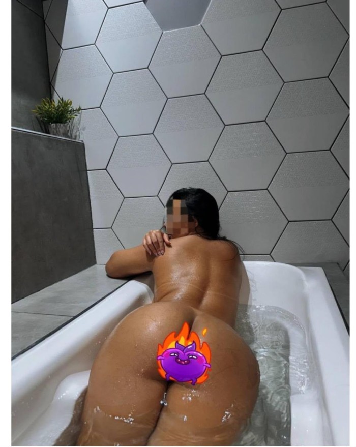 MARIANA LATINA FIESTERA MUY MENTE ABIERTA