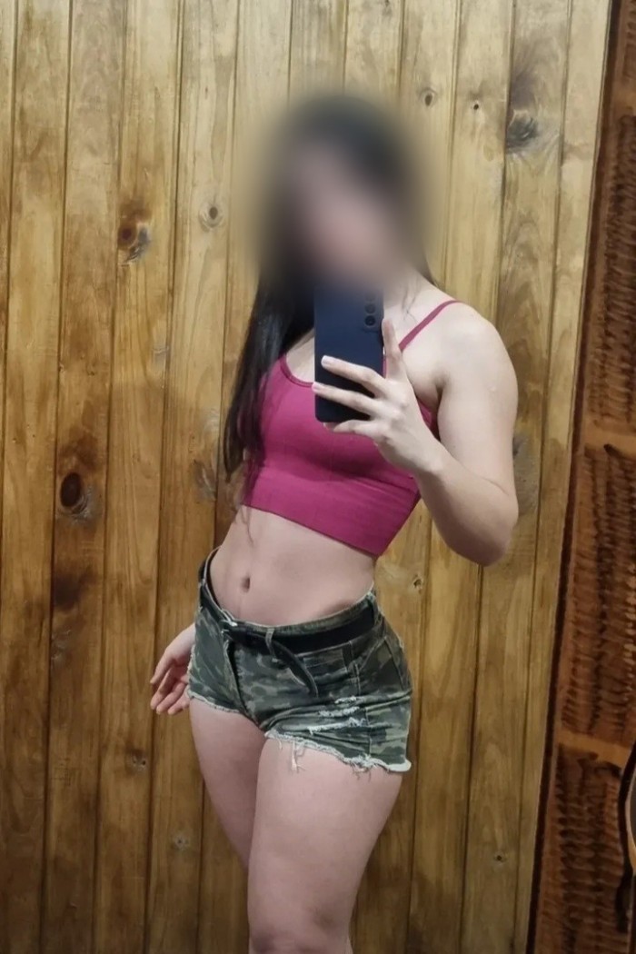 Joven guapa delgadita en Palencia