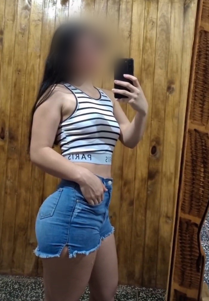 Joven guapa delgadita en Palencia