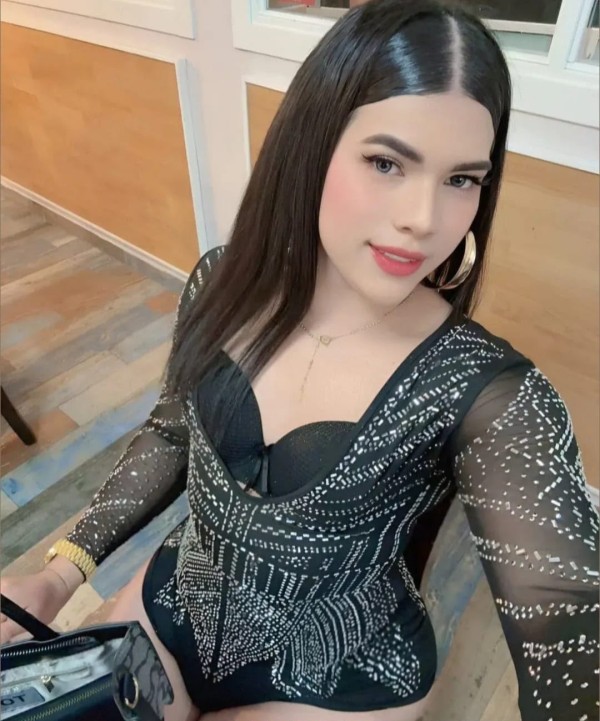 Daniela Chica Super cachonda y Con Ganas De todo