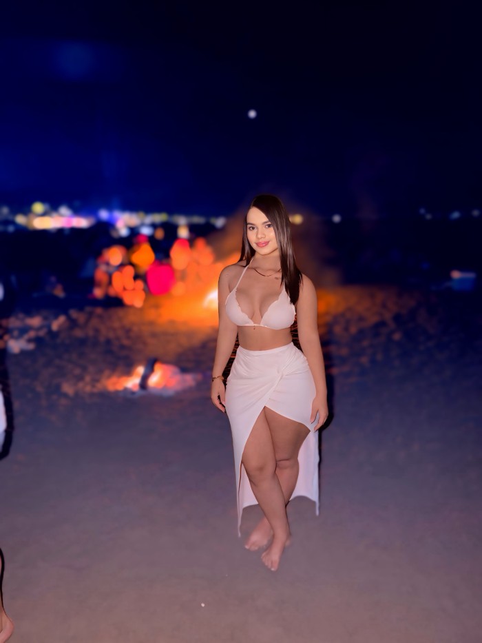 JOVENCITA CARIÑOSA MUY BUENA CHICA NUEVA AMOR