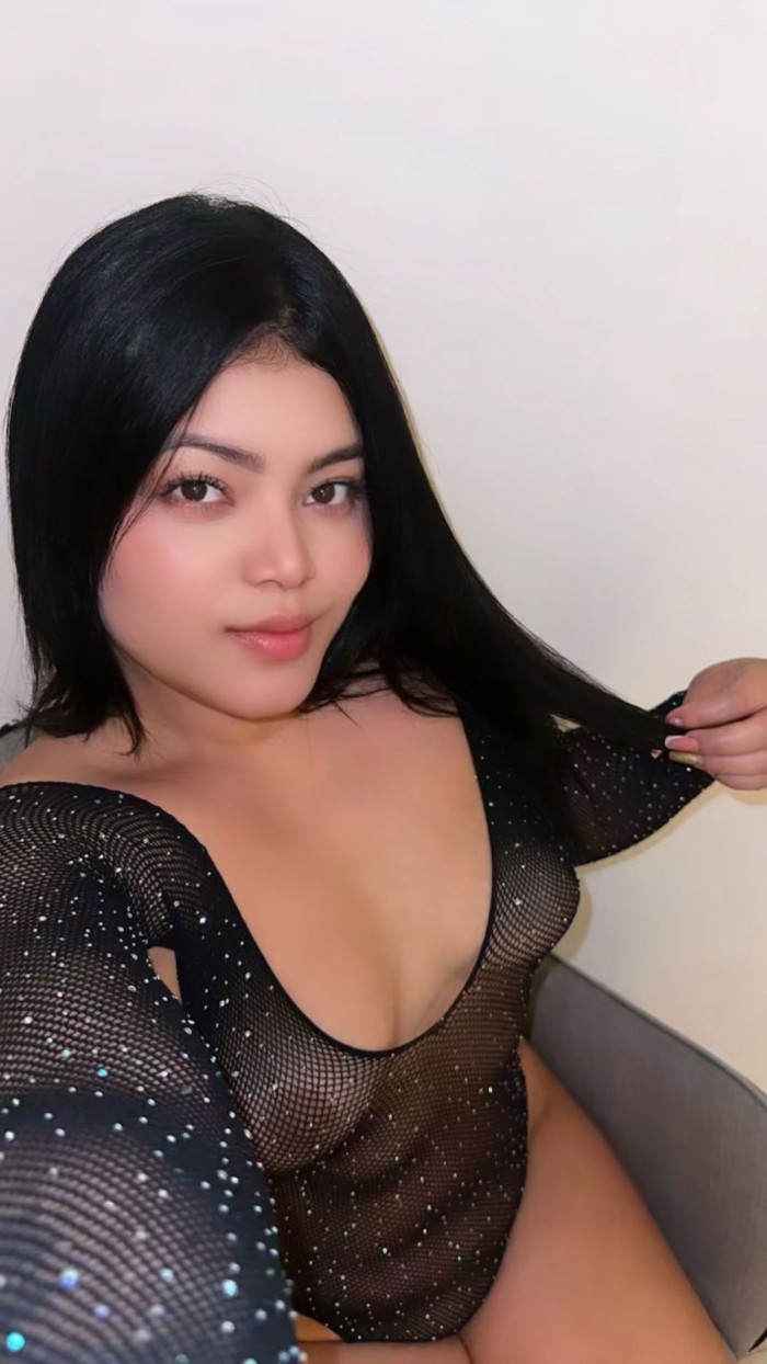 VEN COMEME EL COÑO Y HAZME CORRE A CHORROS