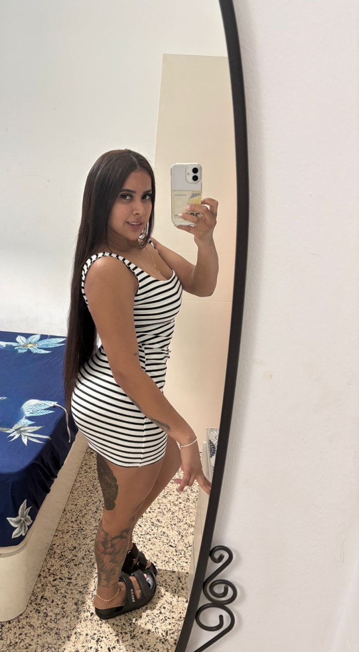AMOR SOY TU CHICA COMPLACIENTE Y MUY CACHONDA