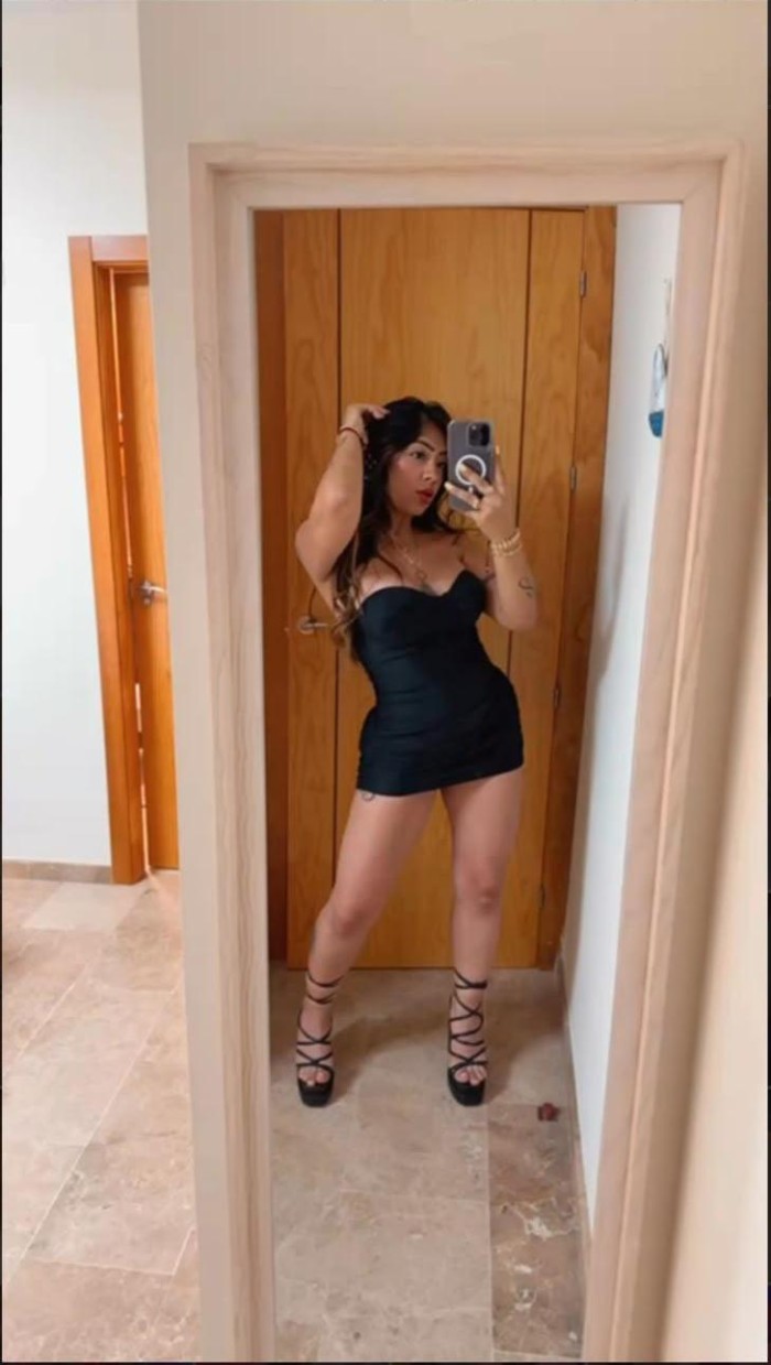 LATINA CACHONDA