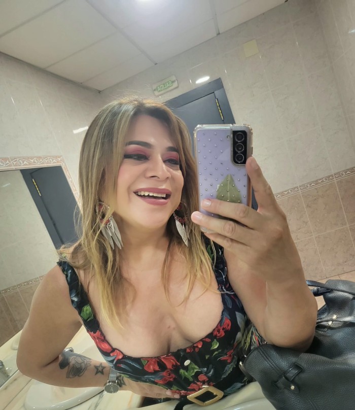 novedad CHICA TRANS VIOLETA FERRER! ARDIENTE JUGUETONA 24H TORRELAVEGA