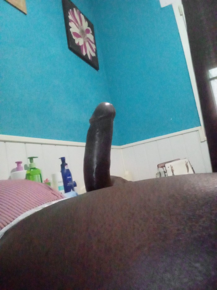 CHICA TRAS POLLONA NINFOMANA LECHERA COMPLACIENTE