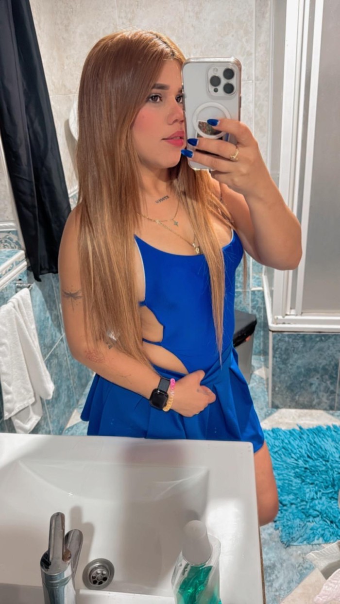 Karol chica curvy venezolana
