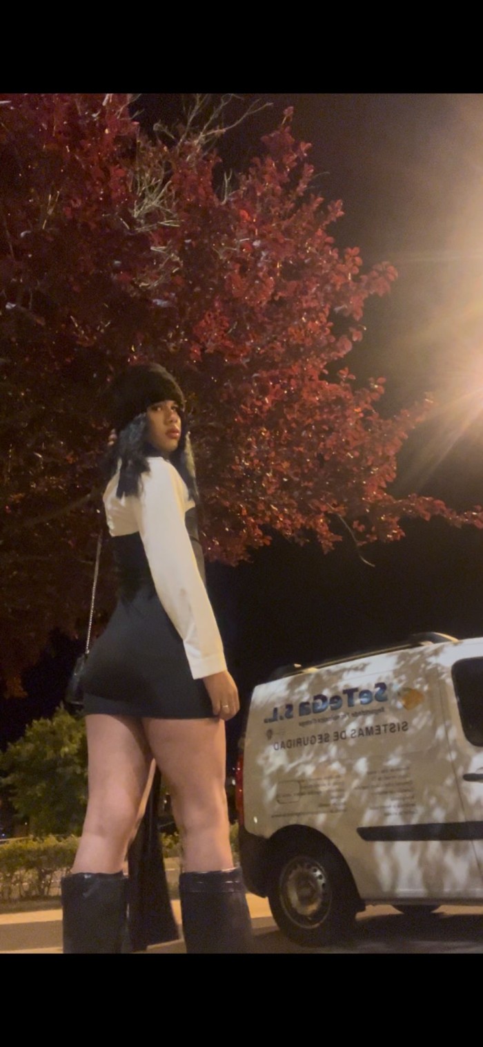 TRAVESTI JOVENCITA DOTADA