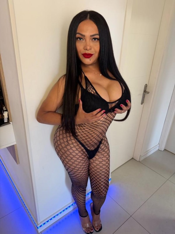 Auténtica diosa culona de vergona